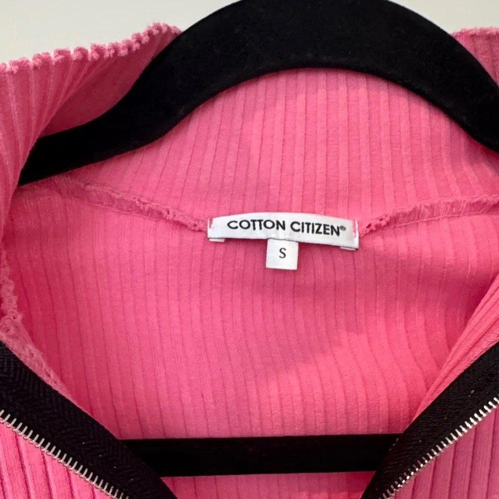 Cotton Citizen Vibrant Pink Zip-Up Crop Top - Picture 6 of 8
